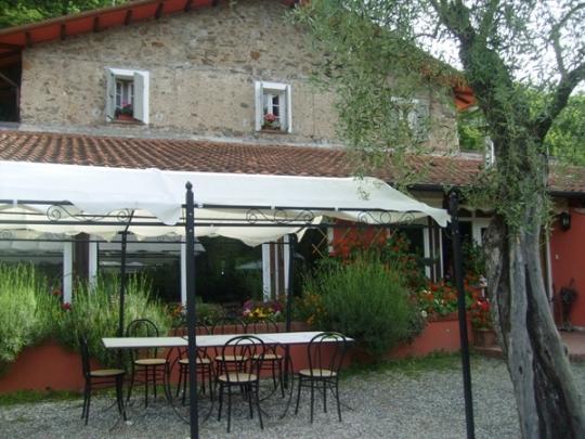 Bed and Breakfast Gli Ulivi Fosdinovo Exterior foto